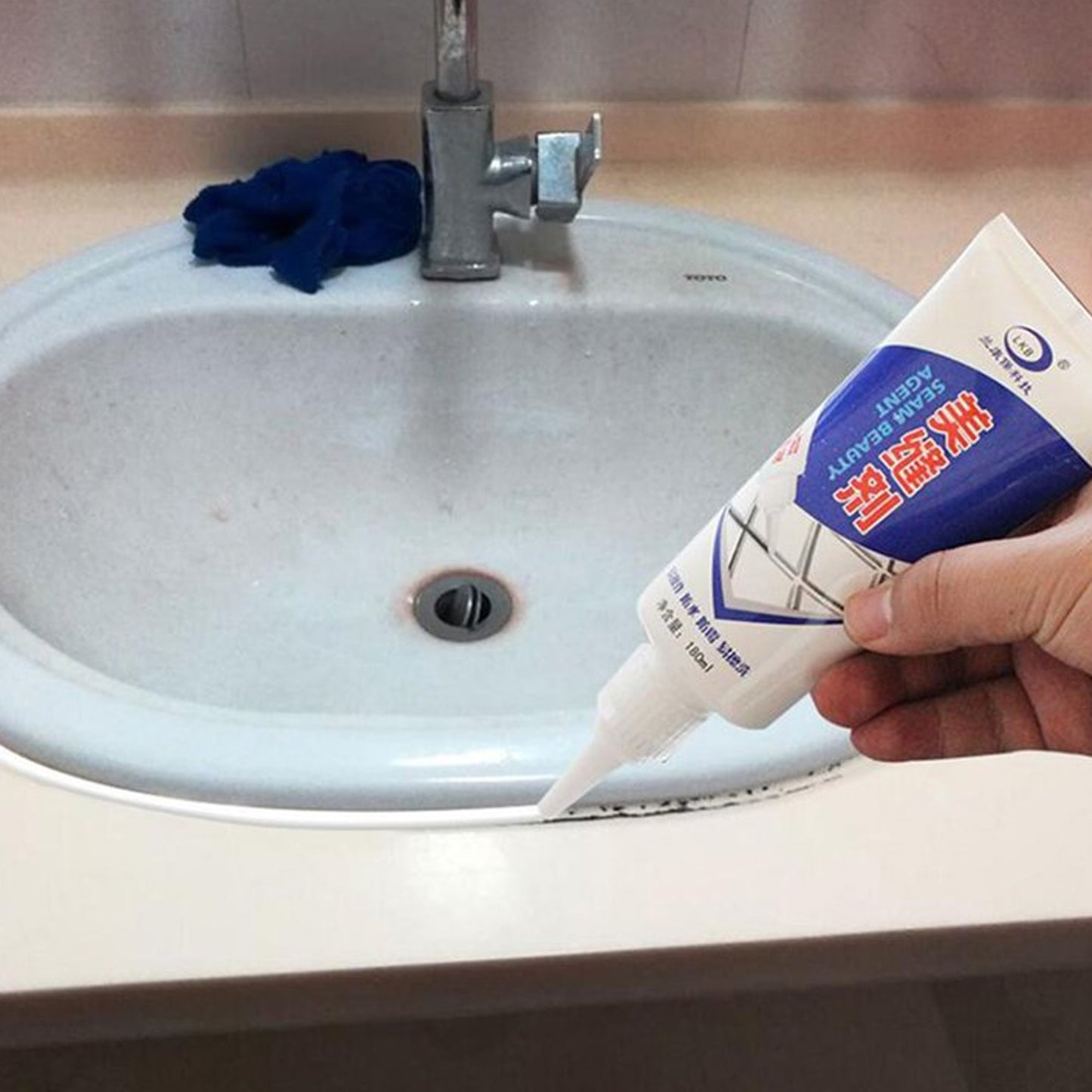 TileLux – Big Fix for Small Crackss